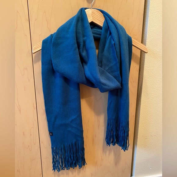 Echo Design Accessories - Echo scarf - beautiful teal color